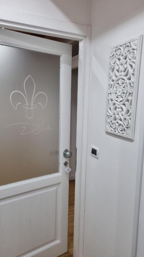 2 Sicilie Rooms And Suite In Centro Palermo Exterior foto
